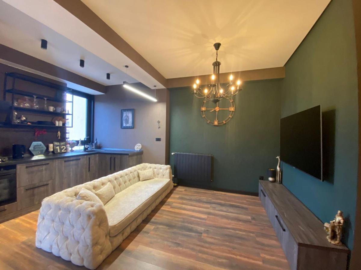 New Apartment With Terrace Tbilisi Buitenkant foto