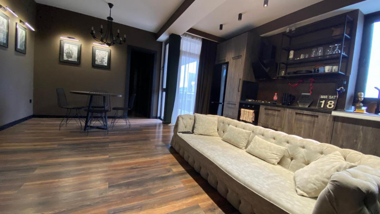 New Apartment With Terrace Tbilisi Buitenkant foto